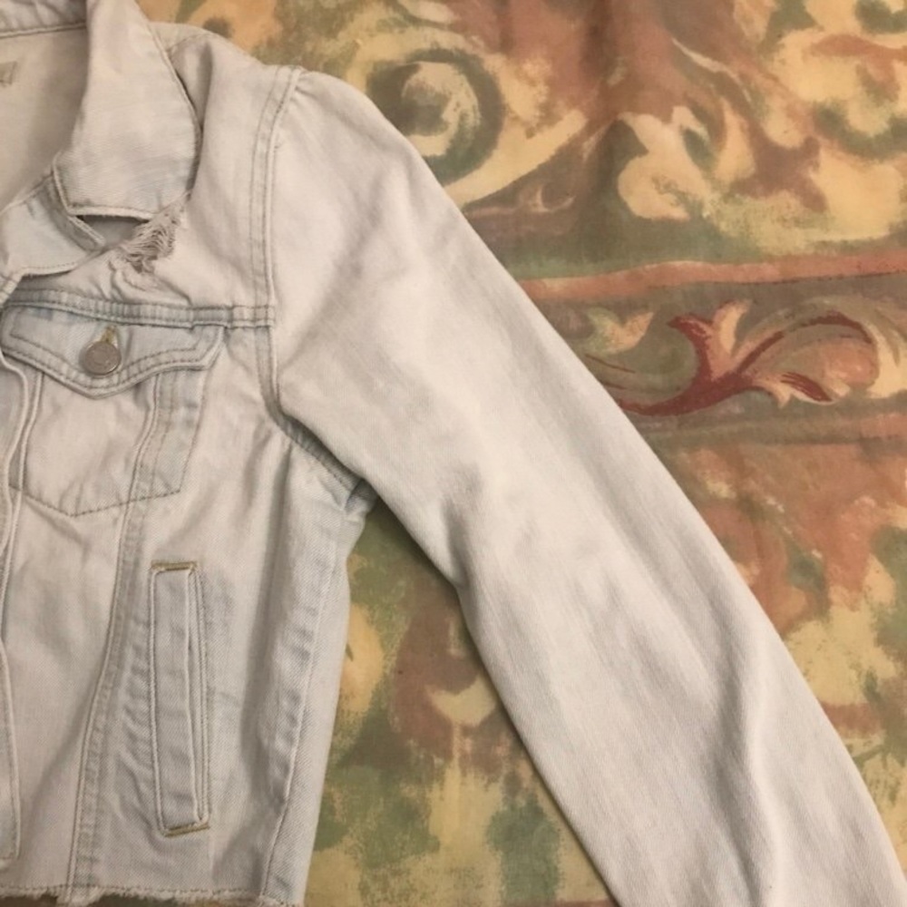 Clothes - Picture 4 of 7